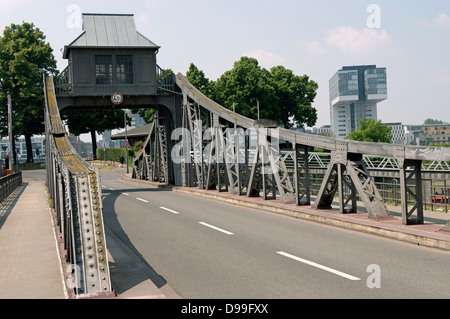 Drehbruecke (ponte girevole), Colonia, Germania. Foto Stock