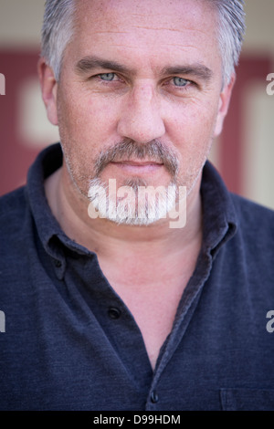 Casual headshot ritratto celebrity chef e baker Paul Hollywood Foto Stock