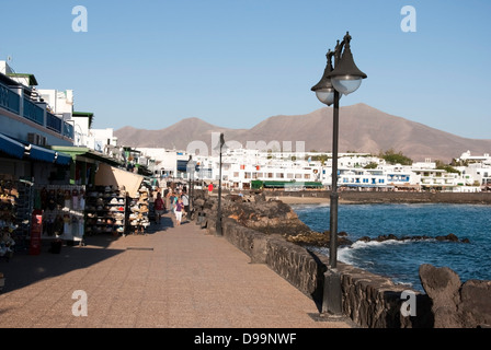 Il lungomare di Playa Blanca Lanzarote isole Canarie Spagna Foto Stock