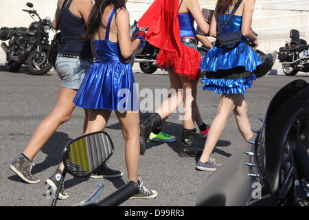 Roma, Italia. 14 giugno 2013. Harley Davidson appassionati convergono sul Foro Italico da allo Stadio Olimpico di Roma per HD110th anniversario celebrazione europea Credito: Gari Wyn Williams/Alamy Live News Foto Stock