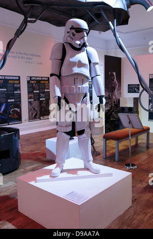 Replica di Star Wars Imperial Stormtrooper a Peterborough Museum, Inghilterra Foto Stock