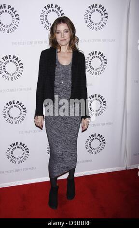 Christa Miller Cougar Town la sua terza stagione di Premiere presso il Paley Centre for Media - Arrivi. La città di New York, Stati Uniti d'America - 11.02.12 Foto Stock