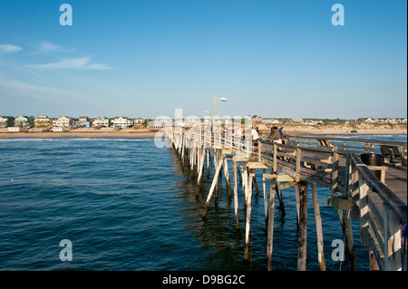La pesca del molo, nag Testa, Outer Banks, North Carolina, STATI UNITI D'AMERICA Foto Stock