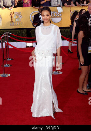 Zoe Saldana la diciottesima edizione Screen Actors Guild Awards (SAG Awards) presso lo Shrine Auditorium - tappeto rosso arrivi a Los Angeles, California - 29.01.12 Foto Stock