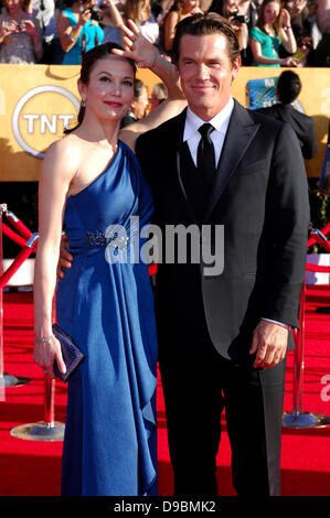 Diane Lane, Josh Brolin diciottesima edizione Screen Actors Guild Awards (SAG Awards) presso lo Shrine Auditorium - tappeto rosso arrivi a Los Angeles, California - 29.01.12 Foto Stock