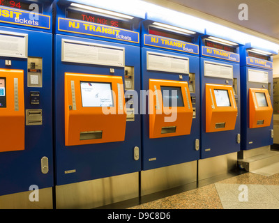 New Jersey Transit Self Service distributori automatici, Penn Station, NYC Foto Stock