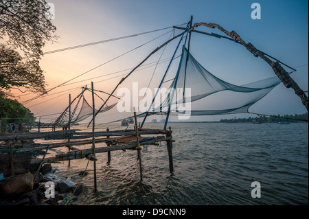 Cinese di reti da pesca, Kochi, India Foto Stock