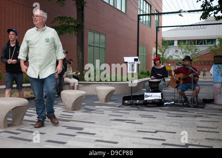 Nuit Blanche o Notte Bianca, è un arte e cultura festival che si tiene a Londra Ontario's downtown core dotato di eventi interattivi Foto Stock