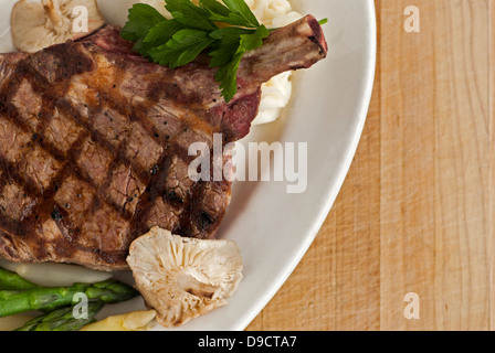 Bistecca con verdure. Foto Stock