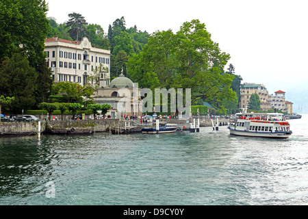 Tremezzo sulle rive del lago di Como in Italia settentrionale Foto Stock