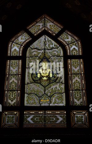 Il Wat Benchamabophit Dusitvanaram è anche noto come il tempio in marmo e uno di Bangkok di templi più belli Foto Stock