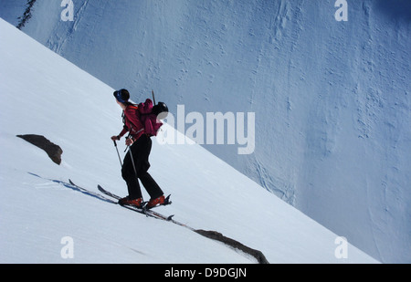 Sci alpinismo nelle Alpi Lyngen, Norvegia Foto Stock