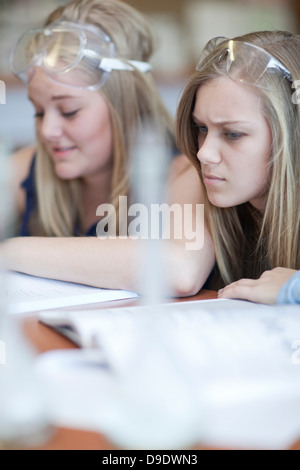 Studente perplesso Foto Stock