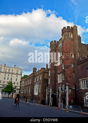 James's Palace uno di Londra palazzi più antichi,Pall Mall,a nord di St James Park, City of Westminster, Londra, Inghilterra, Regno Unito Foto Stock