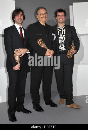 Daniel Sobrino, Jean Goudier, Cyril Holtz "Miglior suono' La trentaseiesima edizione Cesar Awards 2011 tenutosi presso il Teatro du Chatelet - Photocall Parigi, Francia - 25.02.11 Foto Stock