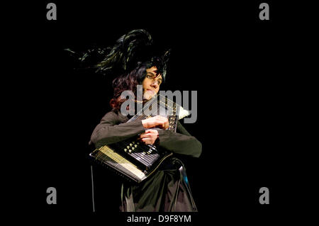 PJ Harvey suona dal vivo al Troxy London, England - 27.02.11 Foto Stock