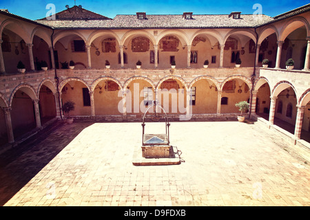 Cortile di san Francesco d' Assisi cattedrale Foto Stock