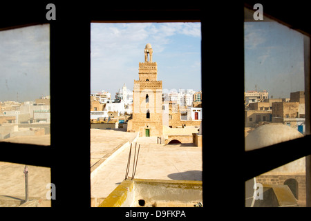 Minareto della Grande Moschea nella Medina di Sfax Tunisia Foto Stock