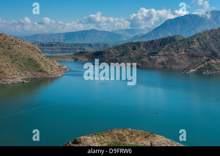 Darbandikhan lago artificiale sul confine di Iran, Iraq Kurdistan, Iraq, Medio Oriente Foto Stock