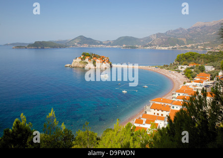 Sveti Stefan, Baia di Budva, Riviera di Budva, Montenegro Foto Stock