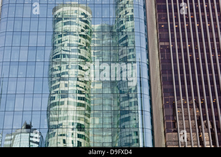 Elevato aumento edifici per uffici nel quartiere della Défense di Parigi, Francia Foto Stock