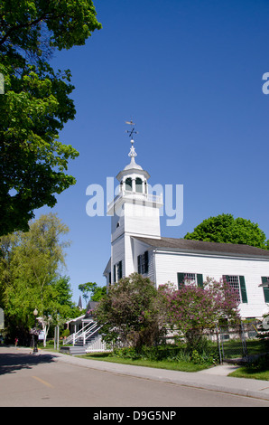 Michigan, isola di Mackinac, Main Street (aka Huron). La missione storica chiesa, c. 1829-1830. Foto Stock