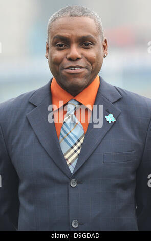 Carl Lewis Olympic 2012 Biglietti photocall di lancio tenutasi a Potters Field Park Londra Inghilterra - 15.03.11 Foto Stock