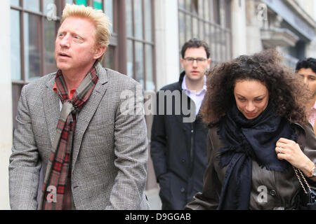 Boris Becker, la moglie Sharlely Kerssenberg aka Lilly Kerssenberg andare a fare una passeggiata in centro a Londra Londra, Inghilterra - 16.03.11 Foto Stock