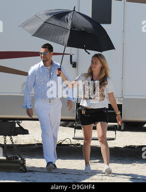 Ramon Rodriguez sul set della nuova serie TV "Charlies Angels' di South Beach Miami Beach, Florida - 16.03.11 Foto Stock