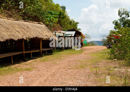 Cottage tipici nella provincia di Kampot, Cambogia Foto Stock