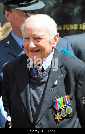 Neville Croucher - WW2 uragano pilota. 16 maggio, 2013. Raid Dambusters settantesimo anniversario commemorazione al Kings Hill, Kent. Foto Stock