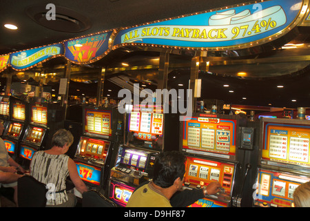 Las Vegas Nevada, The Strip, South Las Vegas Boulevard, Circus Circus Hotel Casino, slot machine, macchine, scommesse, gioco d'azzardo, giocatori d'azzardo, fortuna, NV13032818 Foto Stock