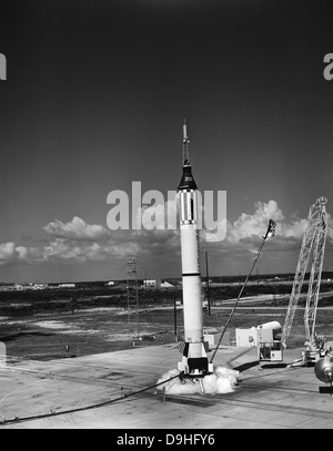 5 maggio 1961 - Lancio di Mercury-Redstone 3 razzo da Cape Canaveral, in Florida. Foto Stock