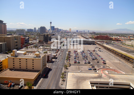 Las Vegas Nevada, Downtown, Main Street, vista aerea dall'alto, Stratosphere Casino Hotel & Tower, The Strip, skyline, NV130329010 Foto Stock