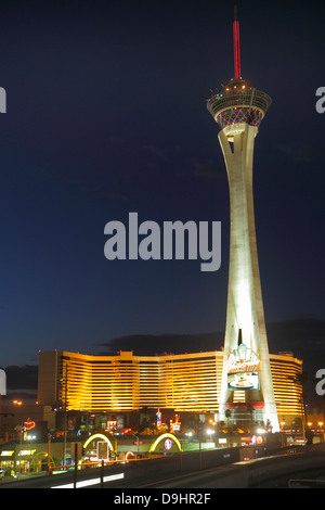 Las Vegas Nevada, Stratosphere Casino Hotel & Tower, serata notturna, NV130329124 Foto Stock