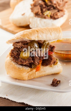 Succosa casalingo italiano sandwich di manzo con peperoncino Foto Stock