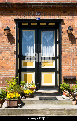 Vecchia porta anteriore in Wustrow Foto Stock