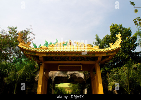 Dai templi Nam e parco di safari in Vietnam. Foto Stock