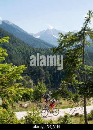 I ciclisti di montagna in alto adige Foto Stock