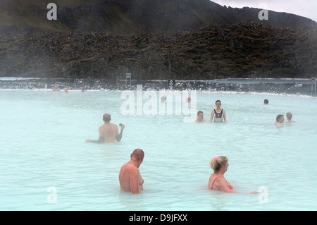 La Laguna Blu molle geotermica a Reykjavik, Islanda Foto Stock