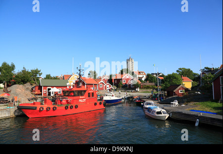 Barca pilota nel porto di Landsort Isola (Oeja), porto, arcipelago di Stoccolma, mar baltico, Svezia e Scandinavia Foto Stock