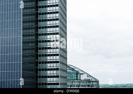 La vecchia torre di CIS con il nuovo Co op capo ufficio edificio a No.1 Angolo Piazza di Manchester, Regno Unito Foto Stock