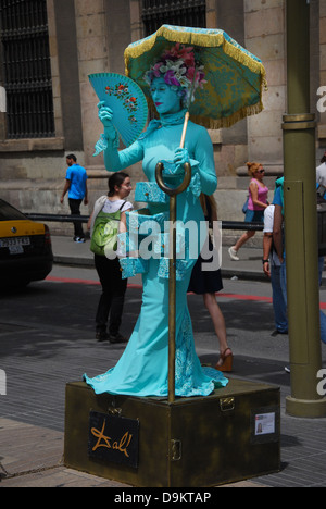 Statua vivente sulle Ramblas di Barcellona Foto Stock