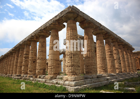 La Basilica e il Tempio di Hera Paestum, Campania, Italia Foto Stock