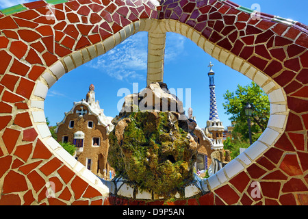 Parc Guell Park con architettura deisgned da opere di Antoni Gaudì a Barcellona, Spagna Foto Stock