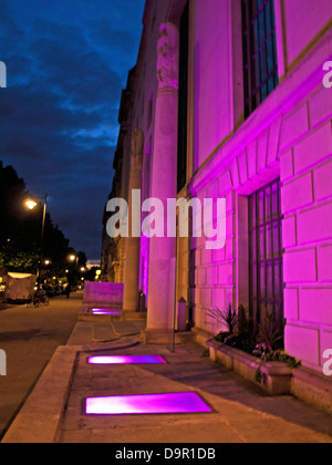 Parte anteriore del Royal Institute of British Architects (RIBA) Edificio di notte, Portland Place, London, England, Regno Unito Foto Stock