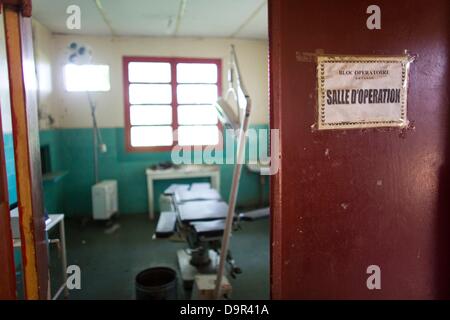 I ribelli avevano saccheggiato bossangoa hopsital durante il colpo di stato in auto Foto Stock