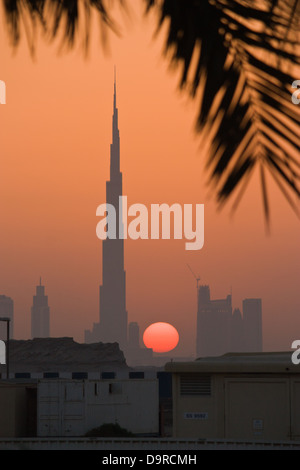 Il Burg Al Khalifa al tramonto Foto Stock
