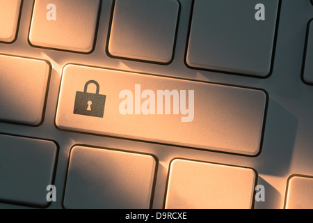 Tastiera con vicino sul pulsante lock Foto Stock
