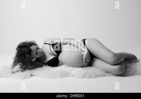 Nella foto si può vedere una donna in stato di gravidanza Foto Stock